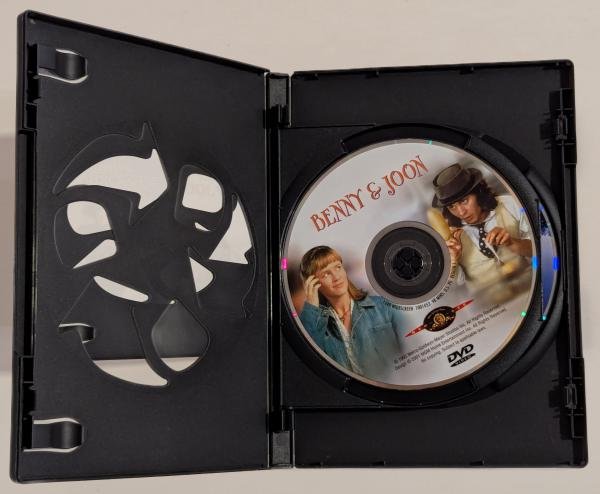 DVD Duplo Benny & Joon (Corações em conflito) e Edward Scissorhands (Edward Mãos de Tesoura) - Imagem 2