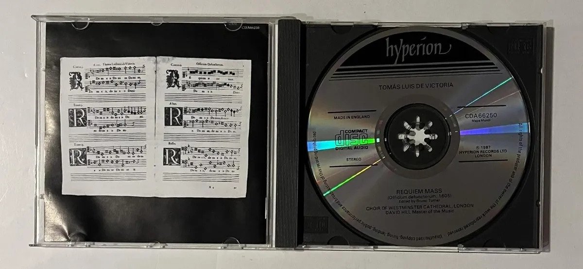 CD Tomás Luis de Victoria - Requiem - Imagem 2