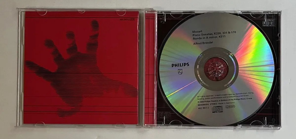 CD Wolfgang Amadeus Mozart - Piano Sonatas KV 330, 331, 570 Rondo In A Minor KV 511 - Imagem 2